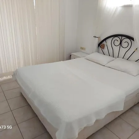 Aryam Bed & Breakfast *